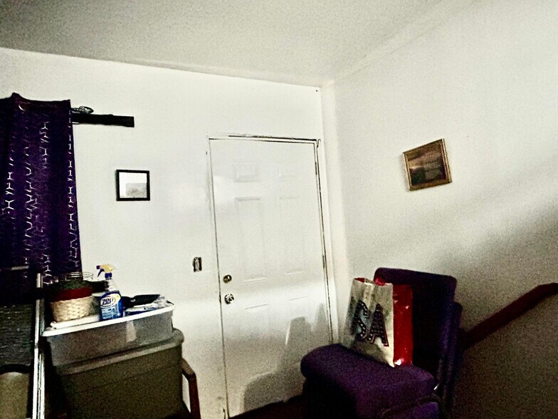 More Photos Of 10616 Avalon Blvd, Los Angeles Loft Creative Space For Sale