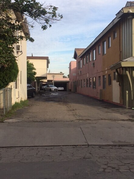 More Photos Of 6666 Darby Ave, Reseda Apartments For Sale