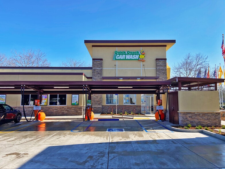 Primary Photo Of 752 Ikea Ct, West Sacramento Carwash For Sale
