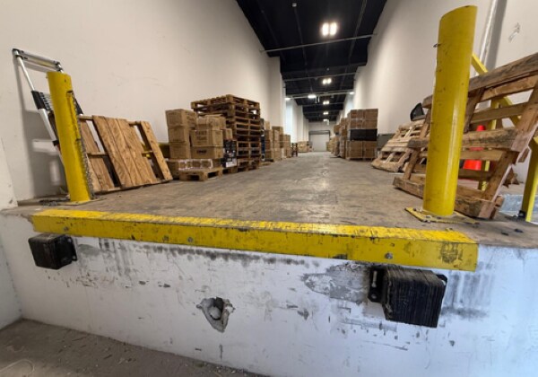 More Photos Of 2300-2340 W 8th Ave, Hialeah Radio TVTransmission Facilities For Lease