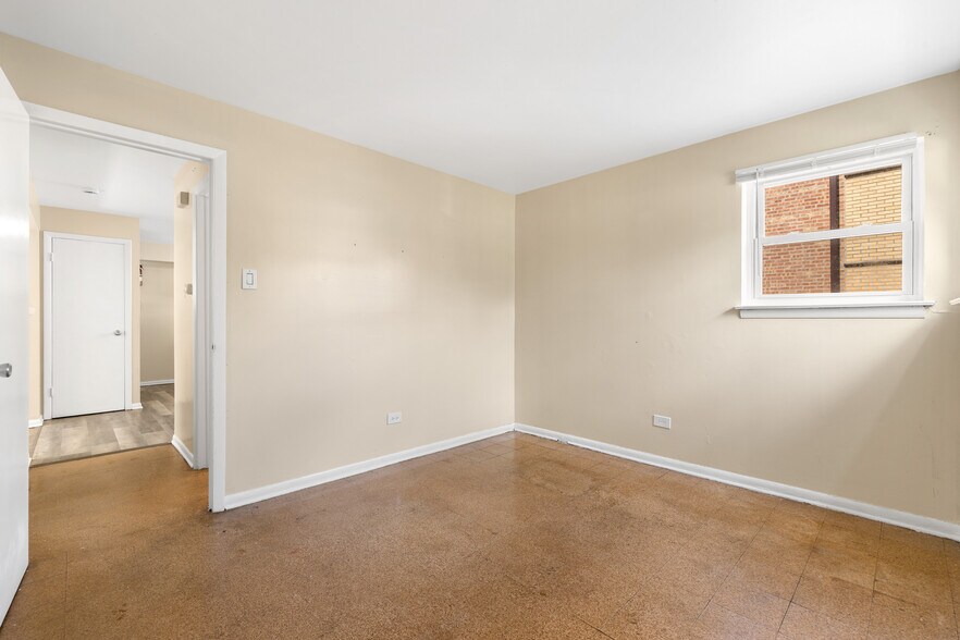 More Photos Of 3631 147th St, Midlothian Apartments For Sale