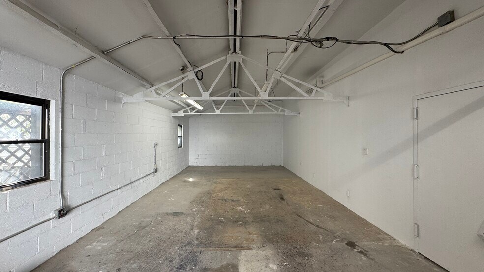 More Photos Of 4530 11th St, Long Island City Loft Creative Space For Lease
