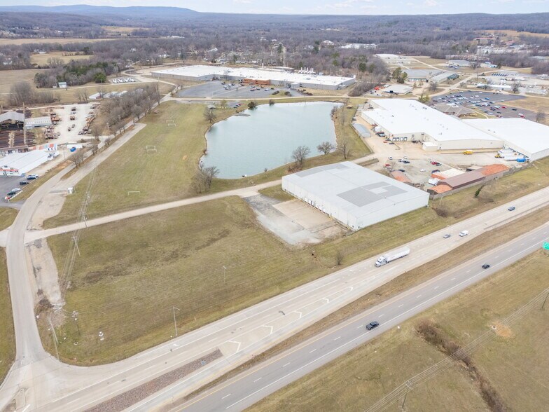 More Photos Of 1500 Dismuke Dr, Farmington Distribution For Sale