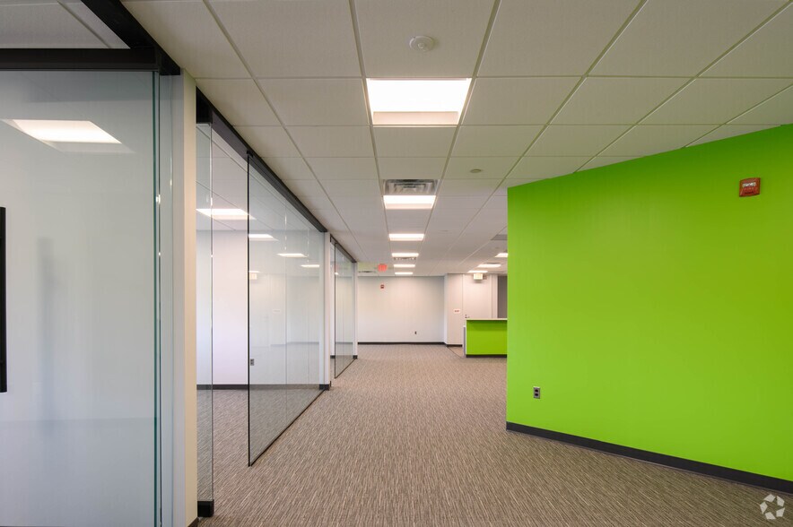 More Photos Of 600 W Germantown Pike, Plymouth Meeting Unknown For Lease