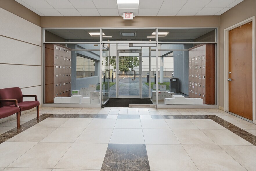 More Photos Of 877 Stewart Ave, Garden City Medical For Sale