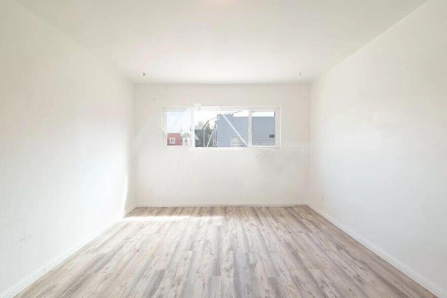 More Photos Of 4203 N Huntington Dr, Los Angeles Storefront Retail Residential For Sale