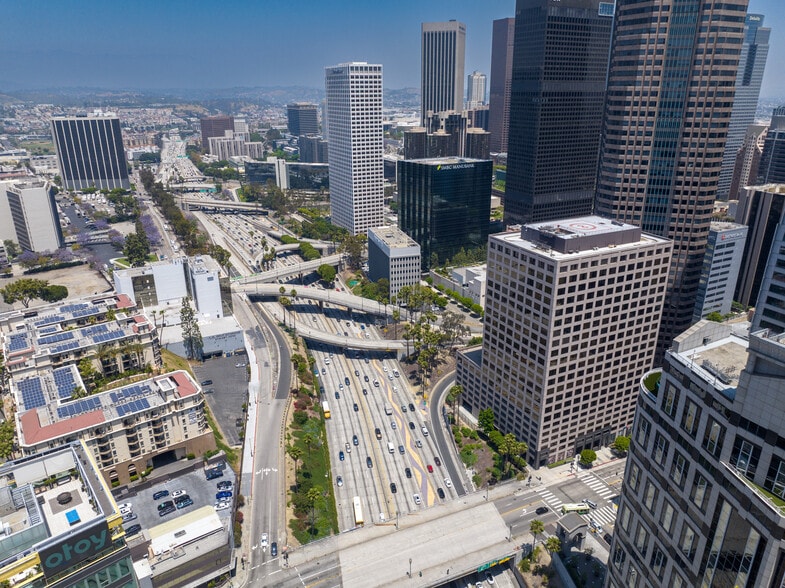 More Photos Of 915 Wilshire Blvd, Los Angeles Office For Lease