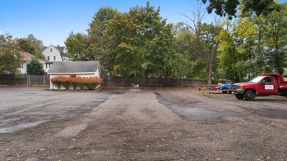 More Photos Of 21-25 Grove Ave, Verona Storefront Retail Office For Sale