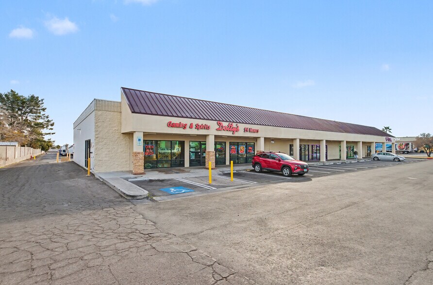 More Photos Of 6010 W Cheyenne Ave, Las Vegas General Retail For Lease