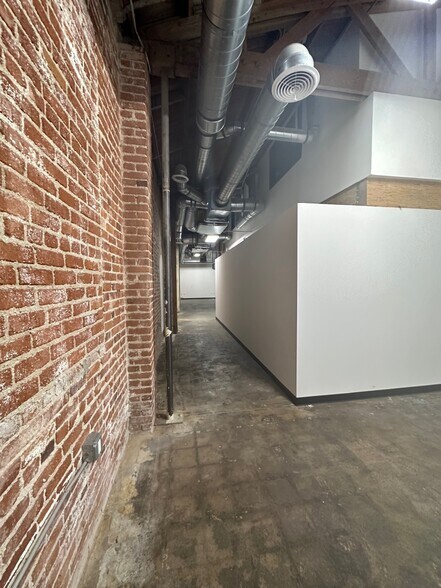 More Photos Of 3608-3610 San Fernando Rd, Glendale Loft Creative Space For Sale