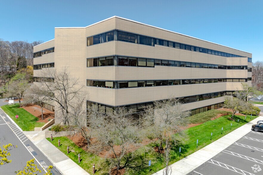 More Photos Of 2 Trap Falls Rd, Shelton Office For Lease