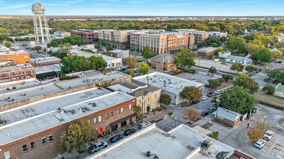 More Photos Of 115 S Kentucky St, McKinney Office For Lease