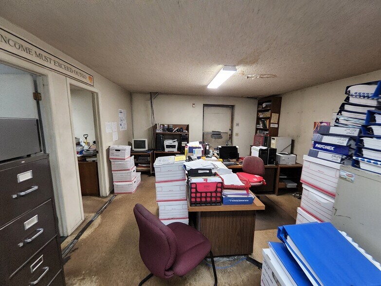 More Photos Of 1835 S State St, Salt Lake City Auto Repair For Sale