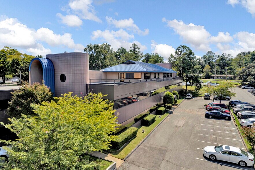 More Photos Of 5180 Park Ave, Memphis Office For Lease