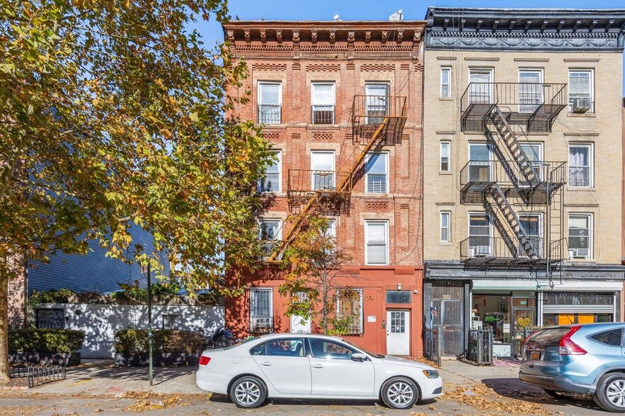 Primary Photo Of 565 Union St, Brooklyn Apartments For Sale