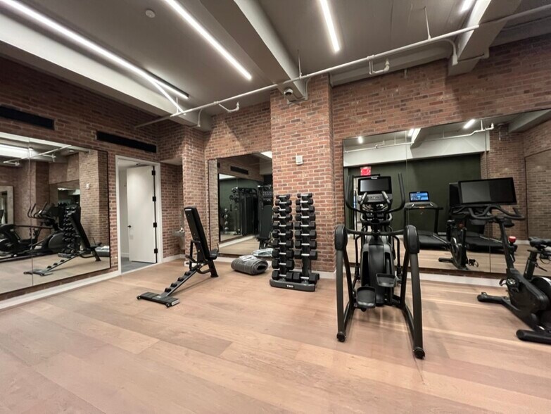 More Photos Of 529 W 20th St, New York Office For Lease