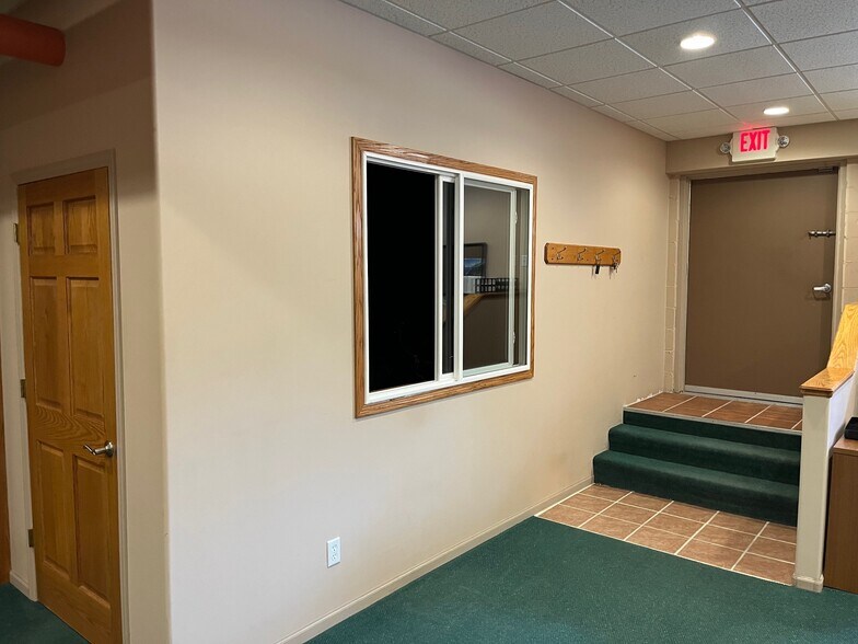 More Photos Of , Des Moines Office For Sale