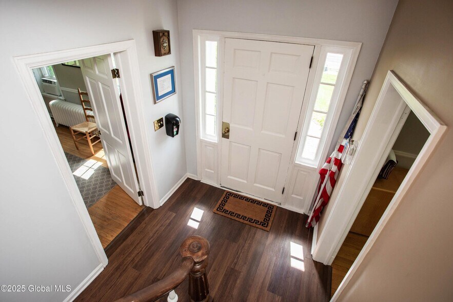 More Photos Of 205 Delaware Ave, Delmar Loft Creative Space For Lease