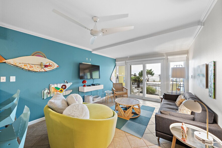 More Photos Of 1628 Seawall Blvd, Galveston Apartments For Sale