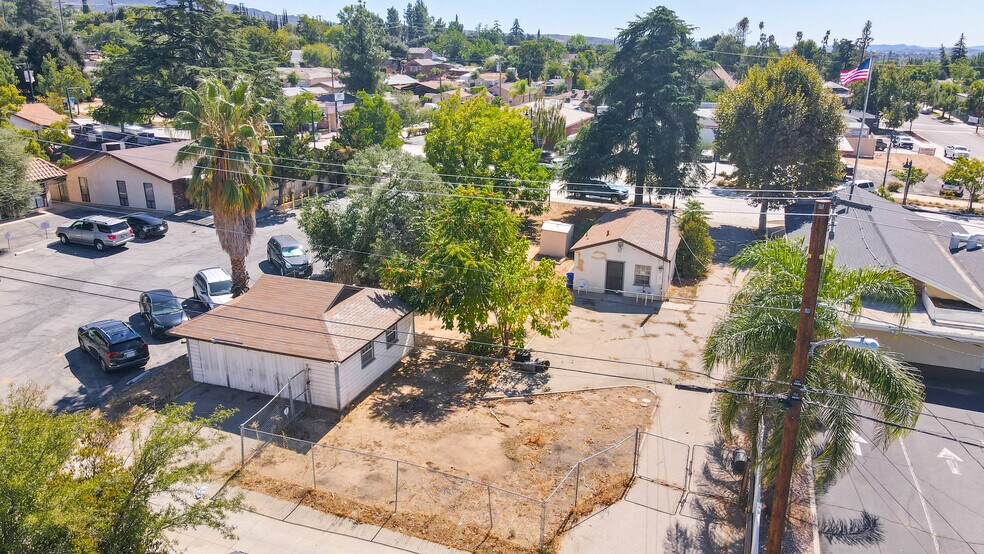 More Photos Of 35222-35232 Yucaipa Blvd, Yucaipa Storefront Retail Residential For Sale