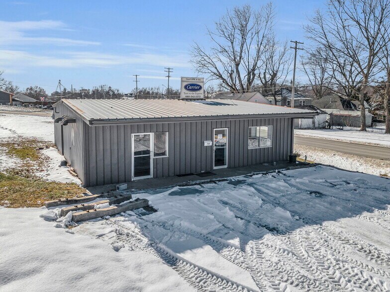 More Photos Of 700 Waters St, Carrollton Freestanding For Sale