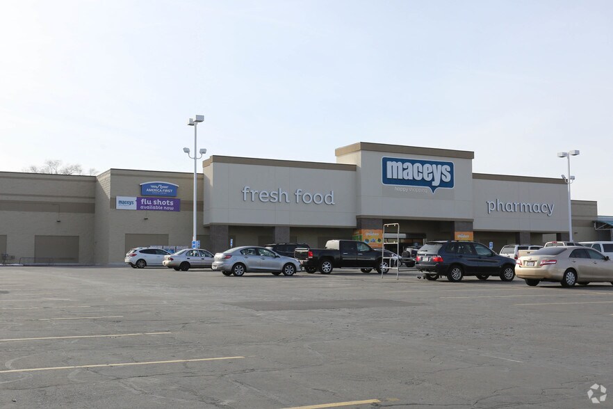 Primary Photo Of 301-355 36th St, Ogden Storefront For Lease