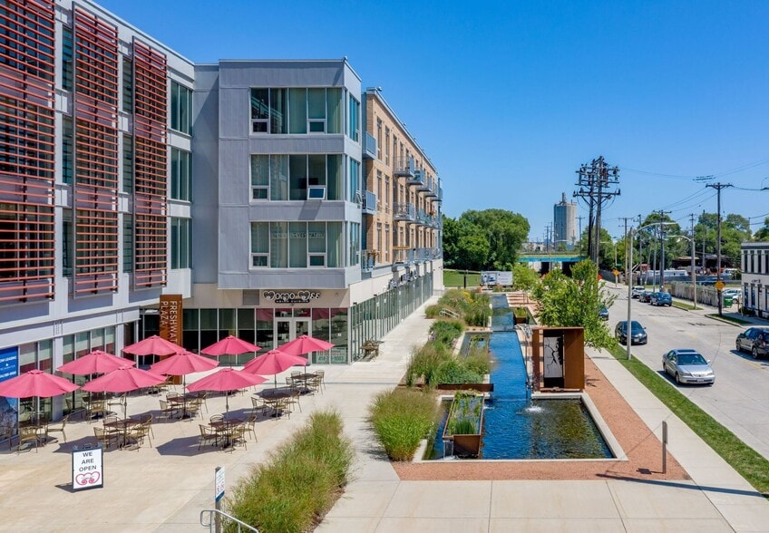 More Photos Of 1320 S 1st St, Milwaukee Apartments For Lease