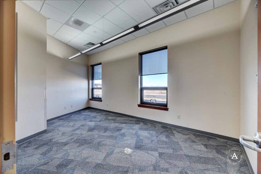 More Photos Of 754 River Rock Dr, Helena Office For Lease