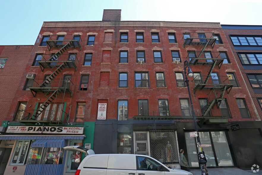 More Photos Of 154-158 Ludlow St, New York Office For Lease