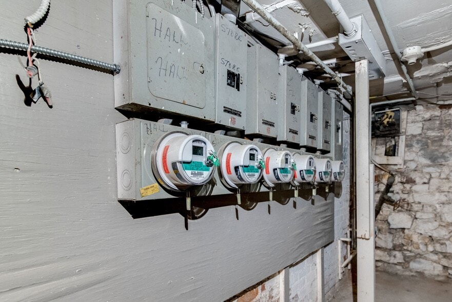 More Photos Of 301 E Houston St, New York Apartments For Sale