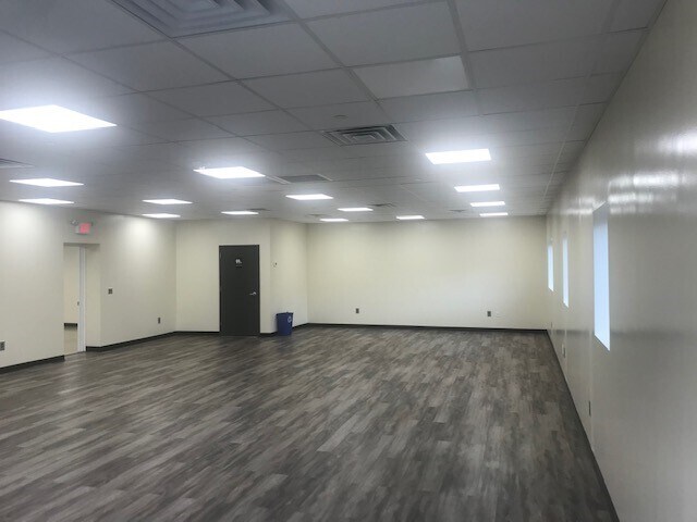 More Photos Of 356-362 Getty Ave, Clifton Warehouse For Lease