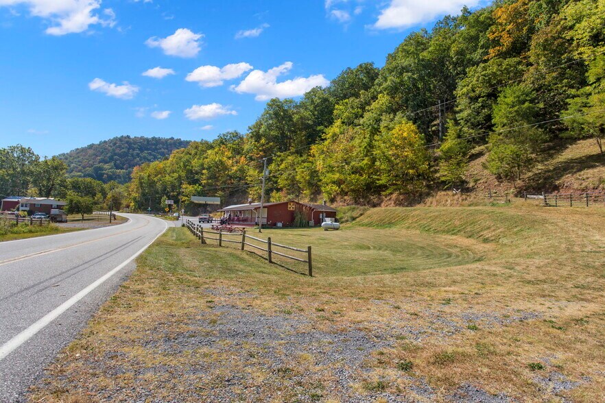 More Photos Of 6547 Potomac River Rd, Monterey Service Station For Sale