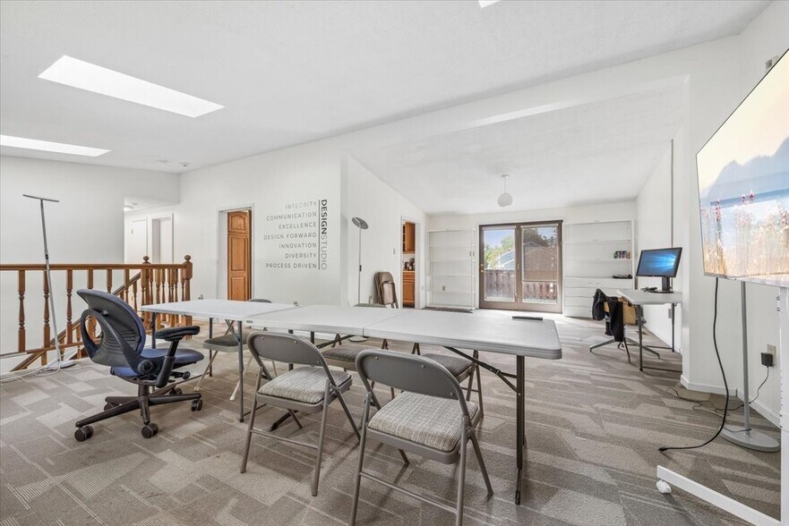 More Photos Of 1924 US Highway 22, Bound Brook Office For Sale