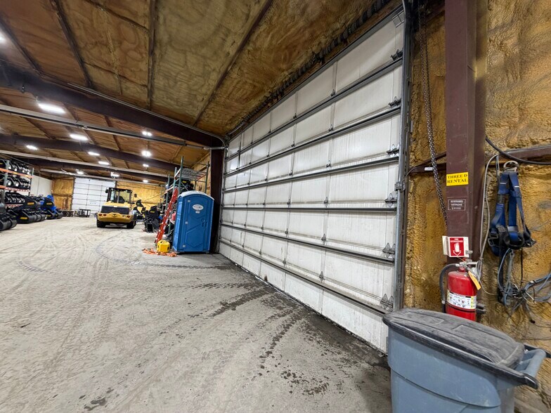 More Photos Of 559 State Fair Blvd, Syracuse Warehouse For Sale