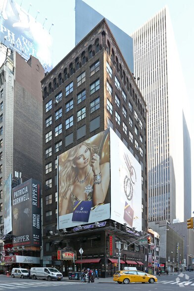 More Photos Of 721-723 7th Ave, New York Office For Lease