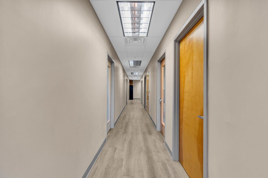 More Photos Of 355 N County Line Rd, Jackson Unknown For Lease