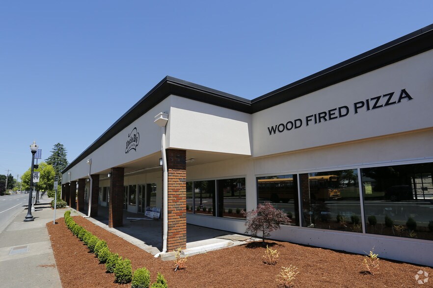 More Photos Of 11 N Parkway Ave, Battle Ground Freestanding For Lease