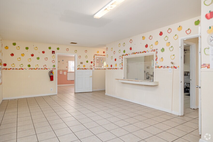 More Photos Of 2107 Mcafee Rd, Decatur Schools For Sale