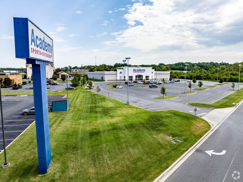 More Photos Of 150 McBride Ln, Paducah Freestanding For Sale