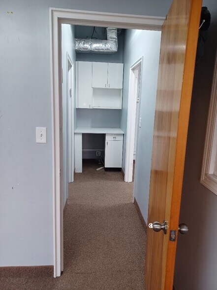 More Photos Of 11655 Queens Blvd, Forest Hills Office For Lease