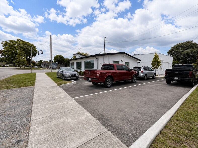 More Photos Of 7061 Taft St, Hollywood Medical For Sale