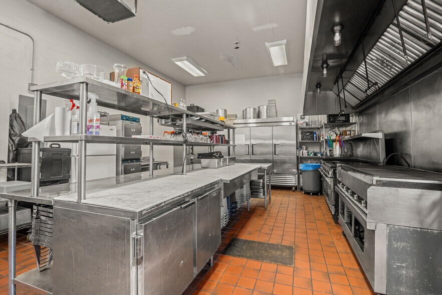 More Photos Of 796 W Evan Hewes, El Centro Restaurant For Sale