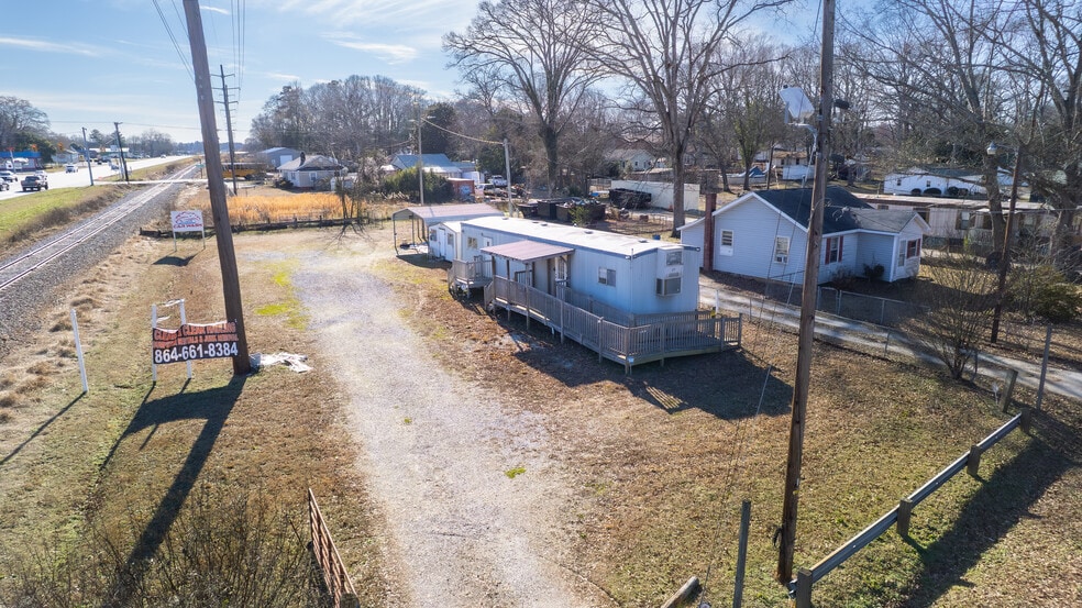 More Photos Of 207 Manley Dr, Anderson Office Residential For Sale