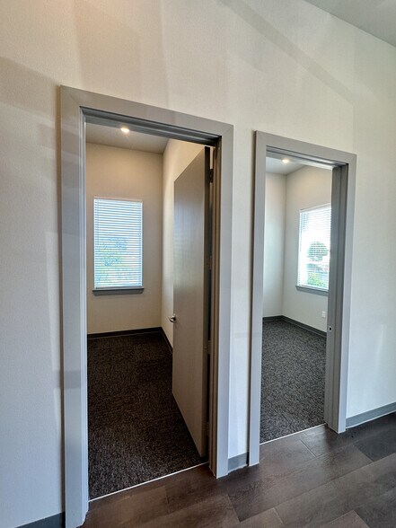 More Photos Of , Plano Office For Sale