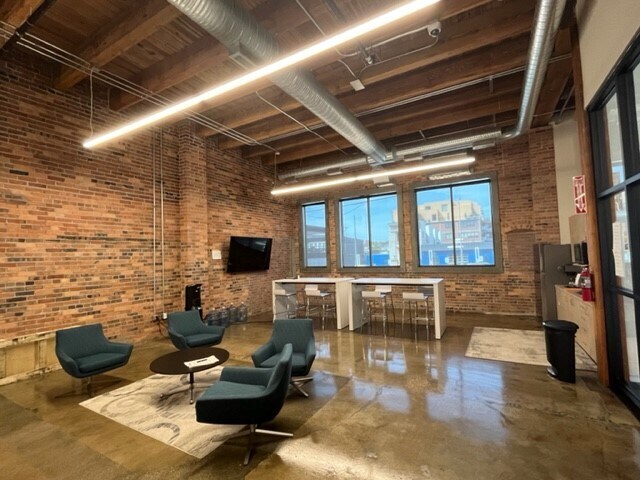 More Photos Of 1816 Walnut St, Kansas City Office For Lease