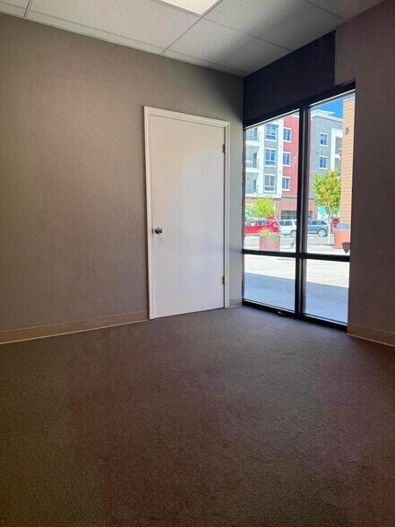 More Photos Of 1600 Market St, Redding Mixed Retail For Lease