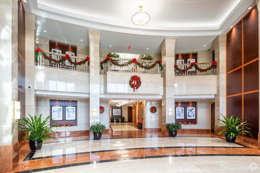 More Photos Of 40 Burton Hills Blvd, Nashville Office For Lease