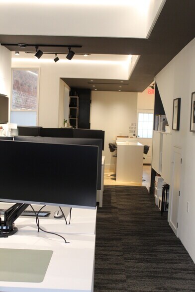 More Photos Of 709 D St SE, Washington Storefront For Lease