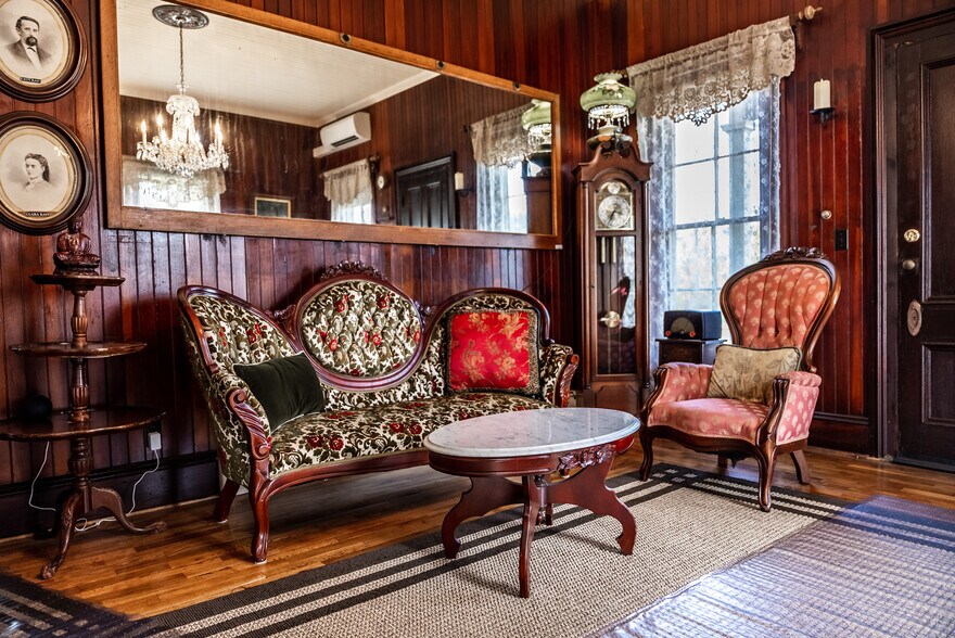 More Photos Of 236 SE Stephens St, Roseburg Hospitality For Sale