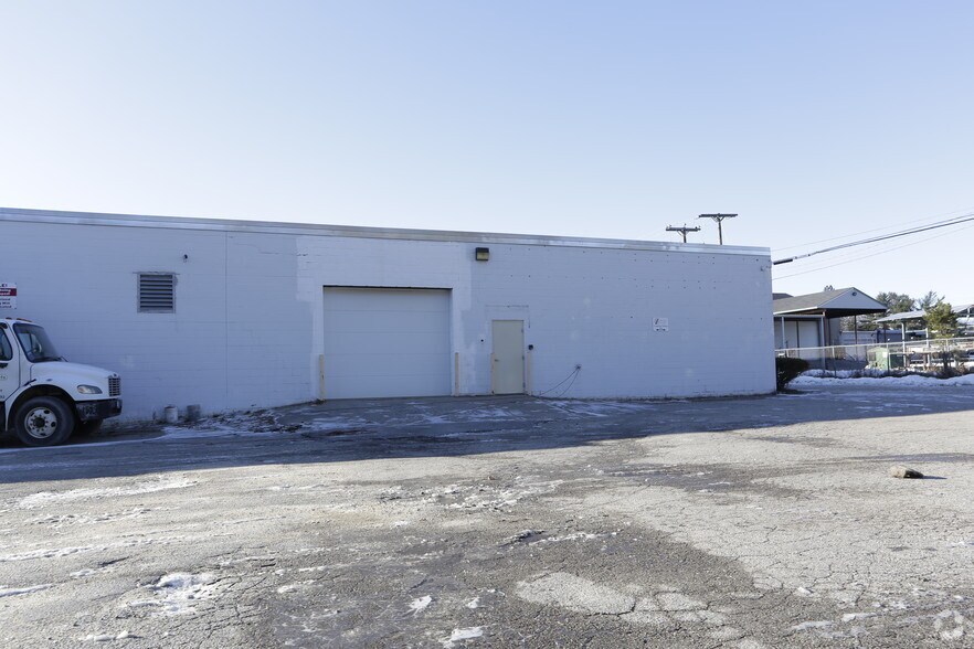 More Photos Of 9 Great Falls Ave, Rochester Manufacturing For Lease